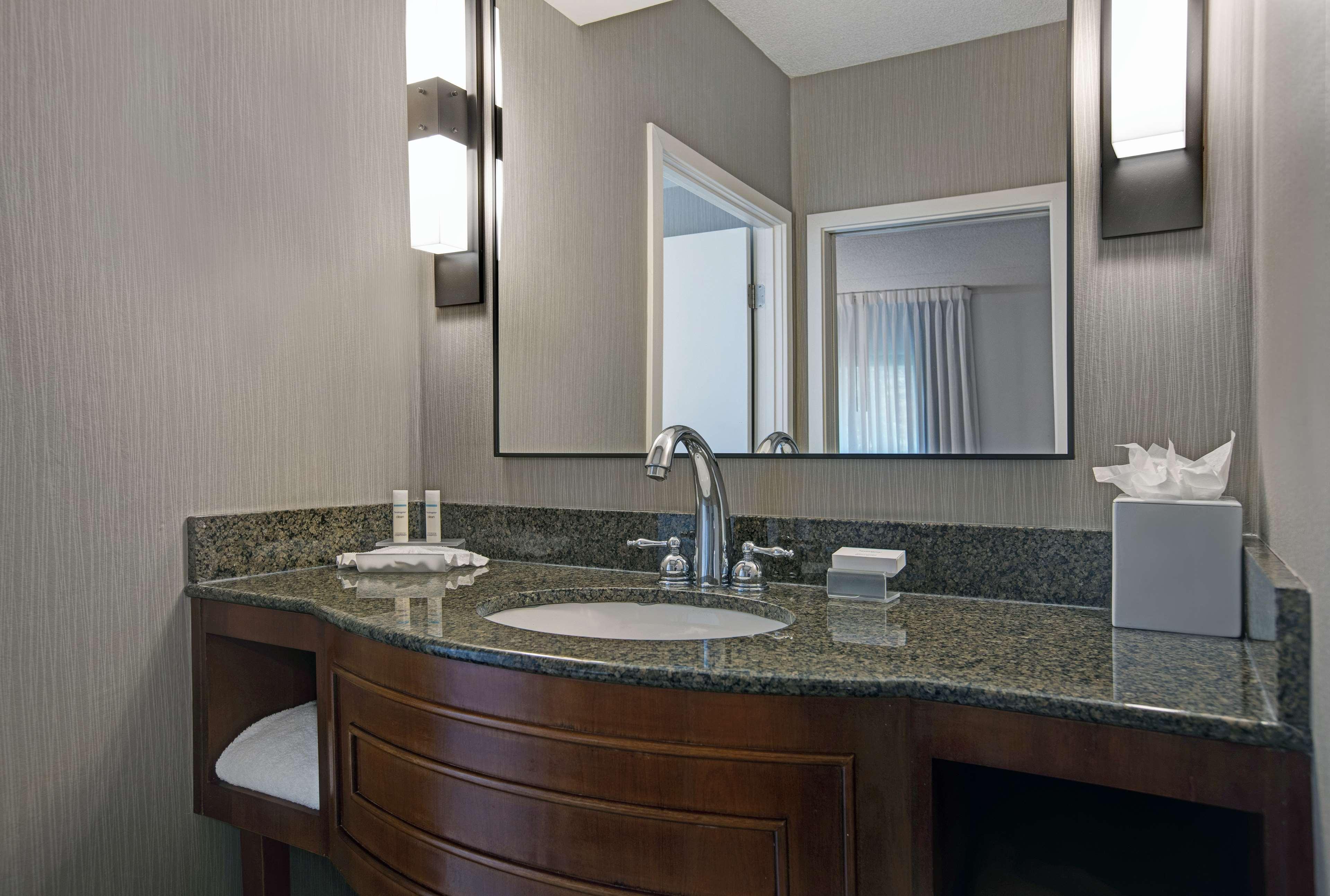 Homewood Suites By Hilton Chicago-Lincolnshire Bagian luar foto