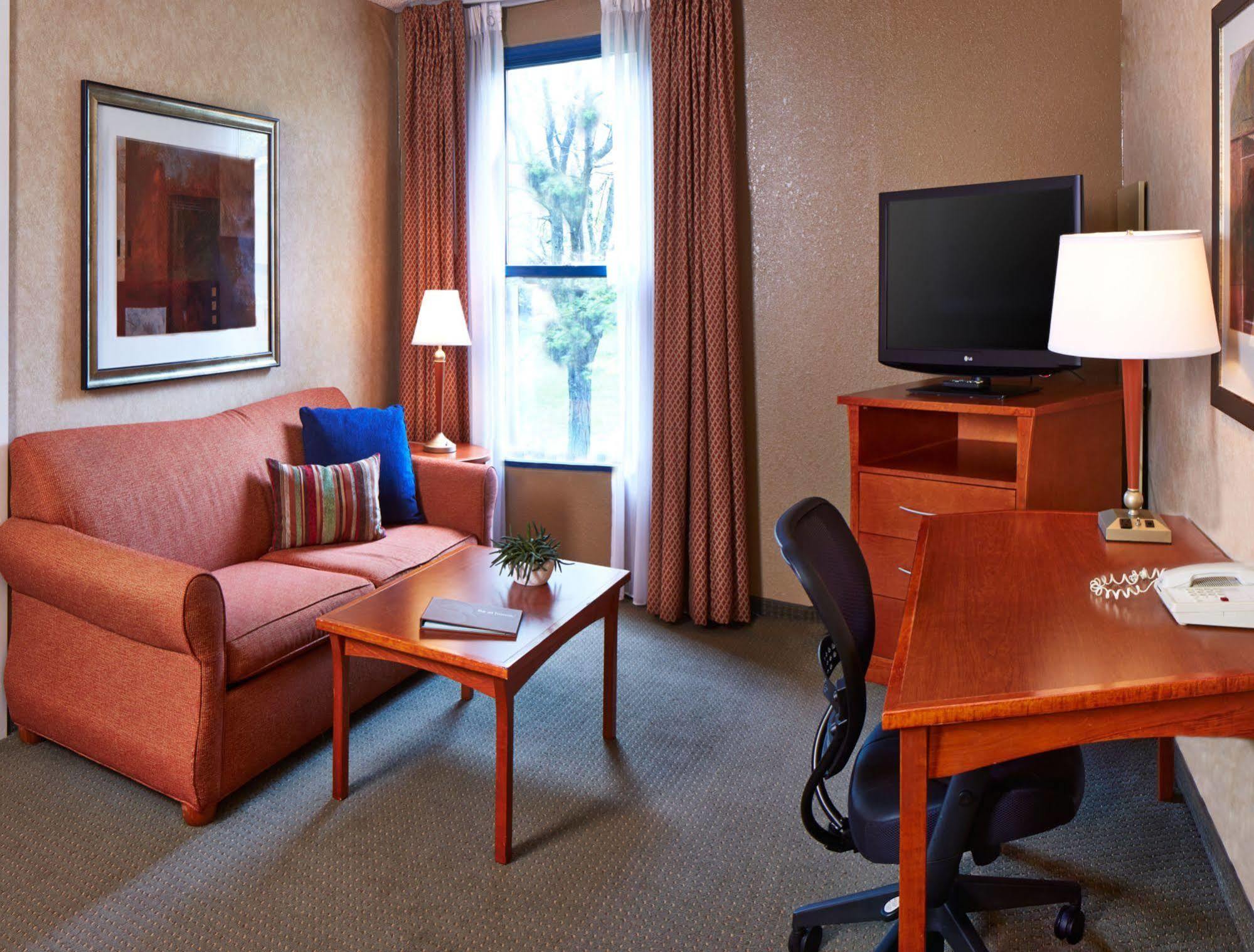 Homewood Suites By Hilton Chicago-Lincolnshire Bagian luar foto